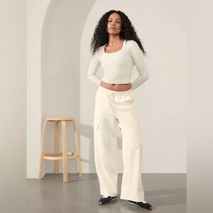 Athleta Promenade High Rise Cargo Pant Magnolia White Wide Leg sz L Petite